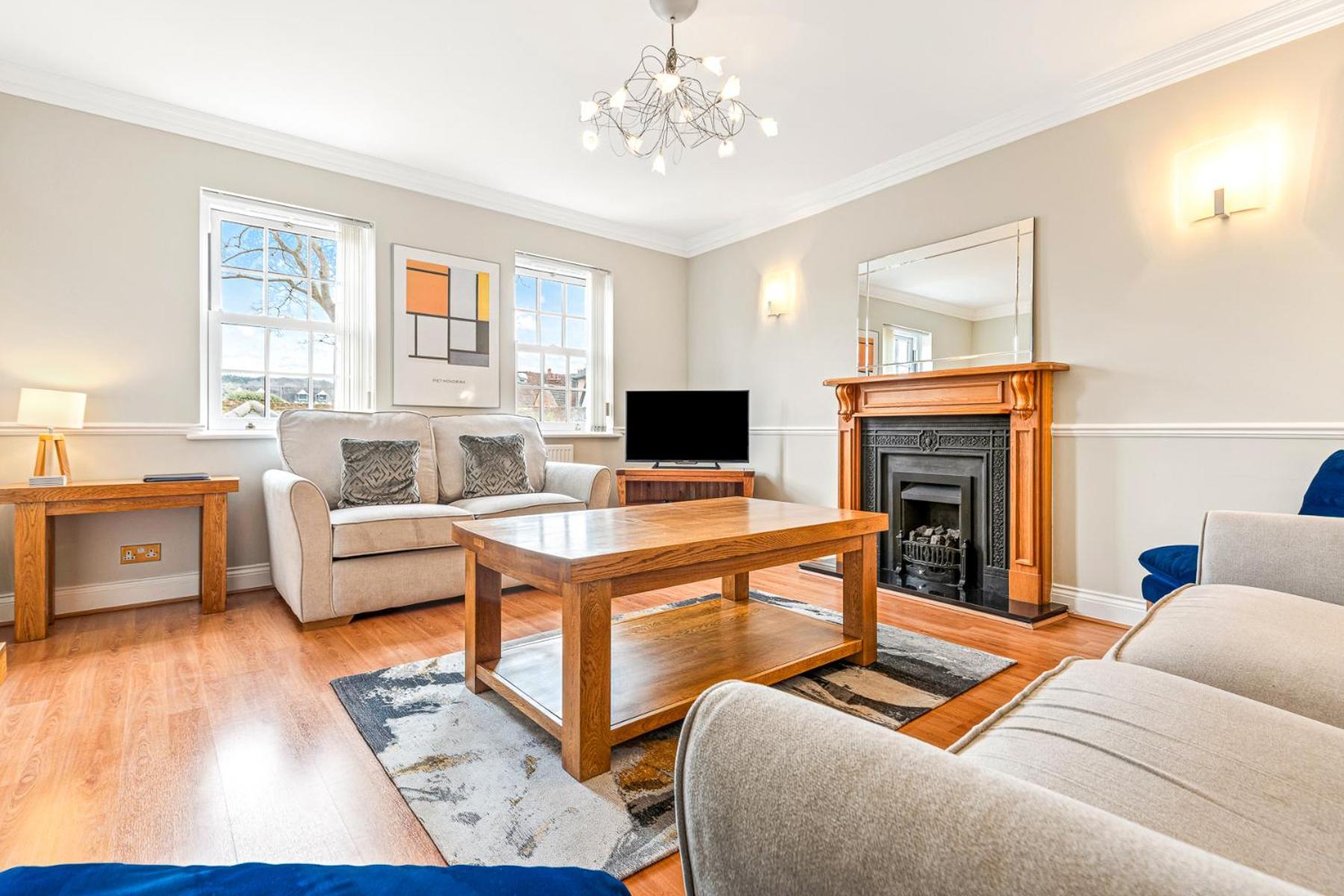 Olive Tale Villa Henley-on-Thames Bagian luar foto