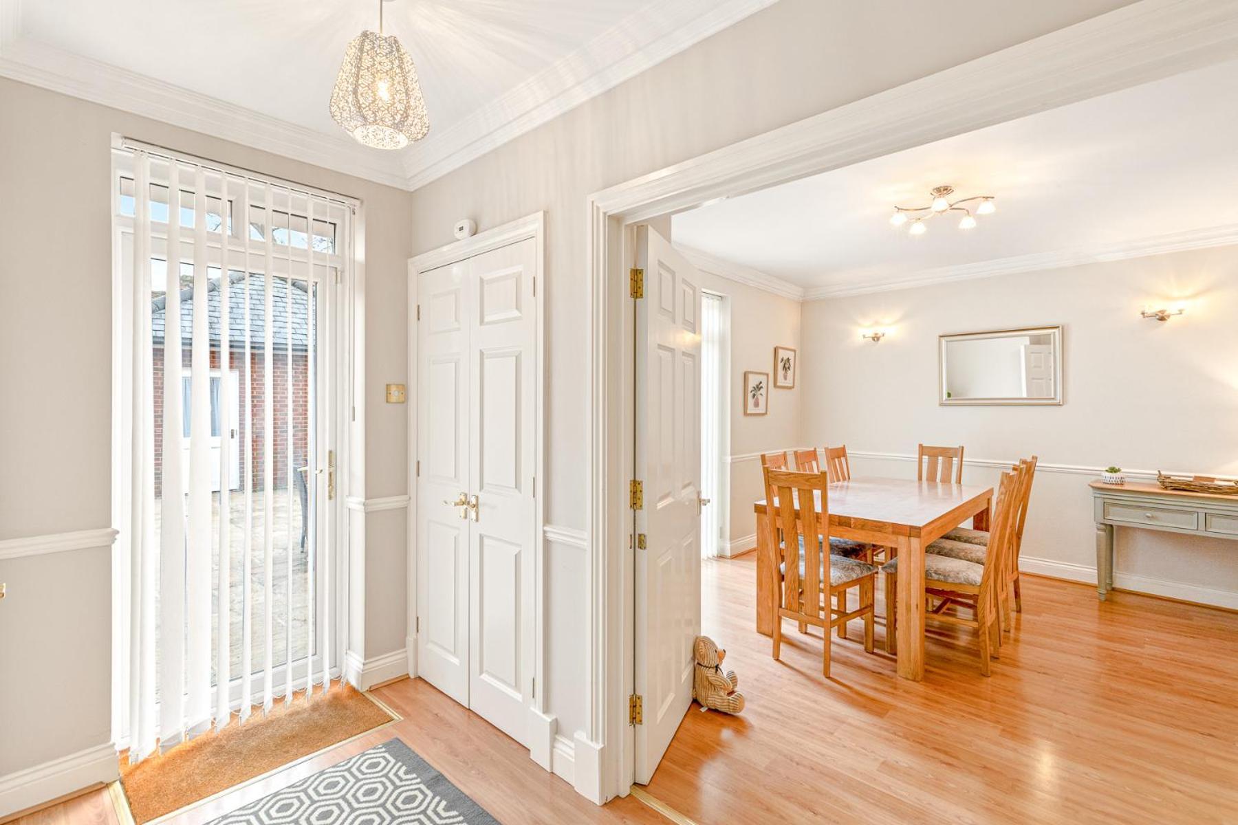 Olive Tale Villa Henley-on-Thames Bagian luar foto