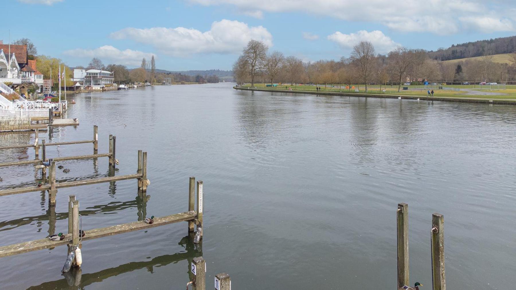 Olive Tale Villa Henley-on-Thames Bagian luar foto