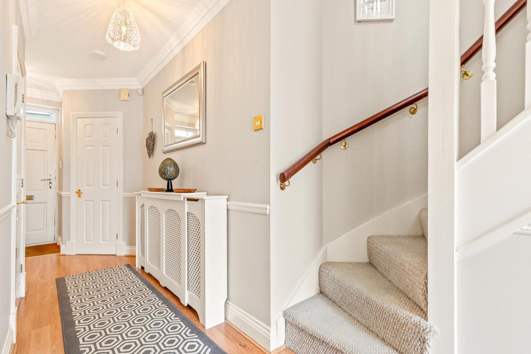 Olive Tale Villa Henley-on-Thames Bagian luar foto