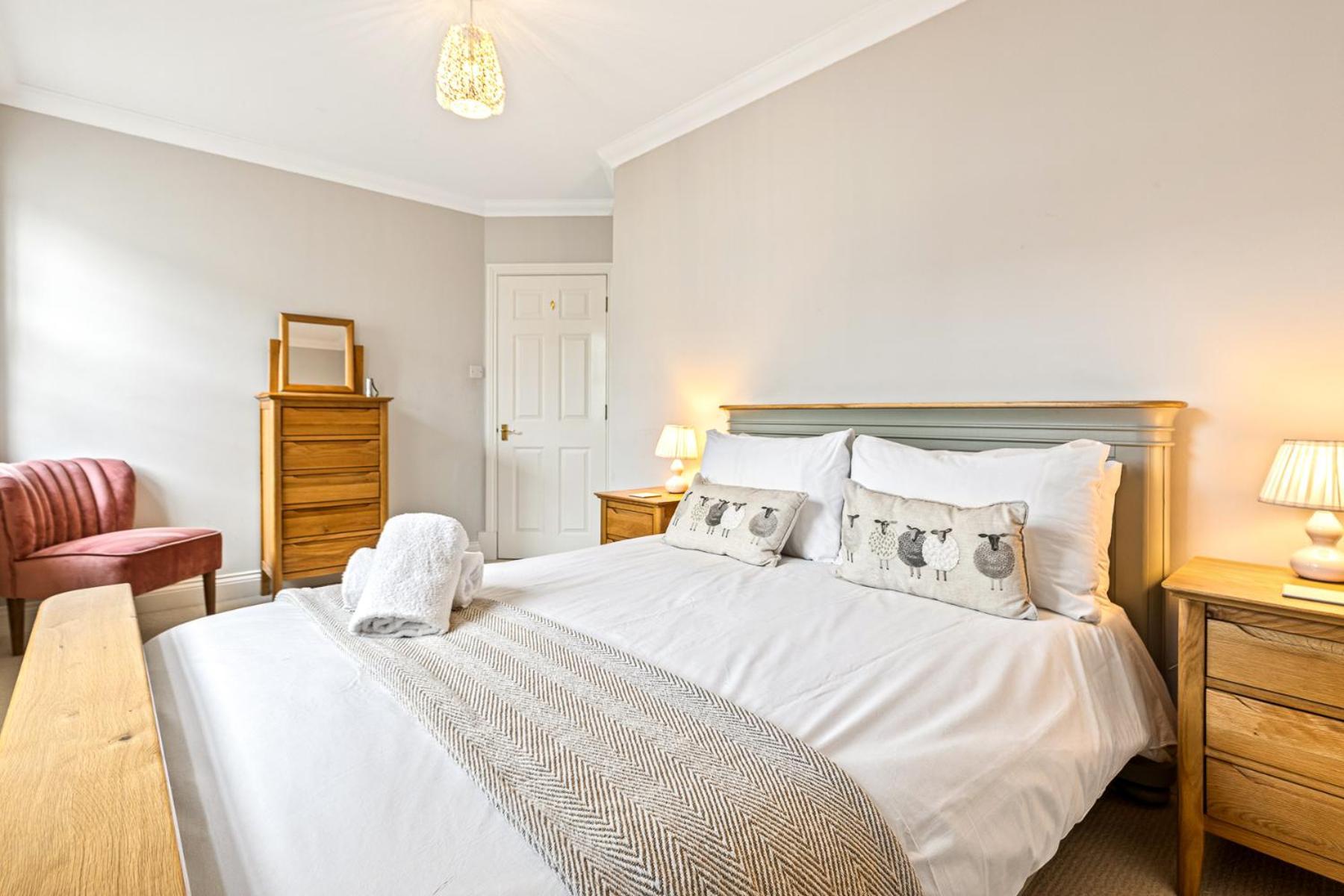 Olive Tale Villa Henley-on-Thames Bagian luar foto